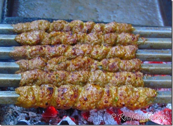 Grill The Chicken Dhaga Kabab