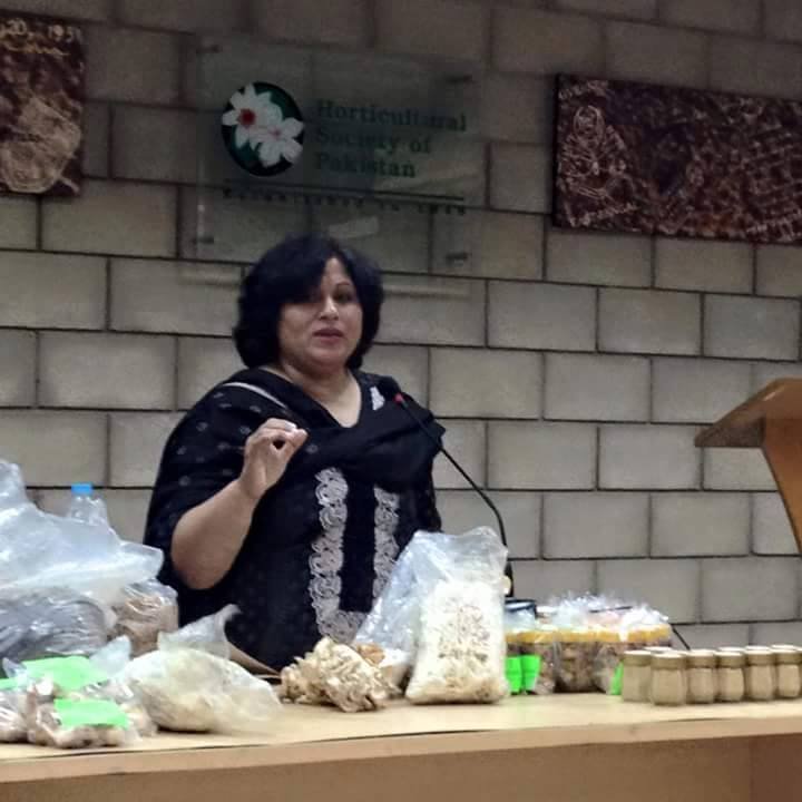 Seema Giving Lecture at Horticlture Society of Pakistan
